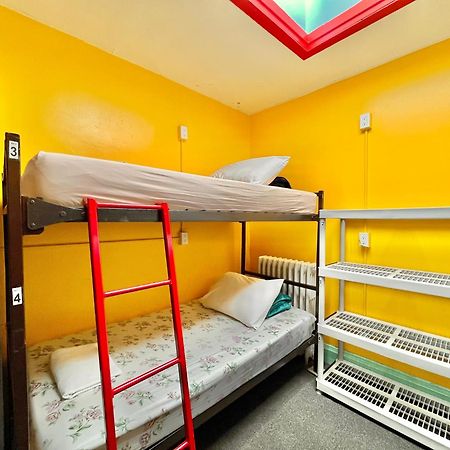 The Only Backpacker'S Inn (Adults Only) Τορόντο Εξωτερικό φωτογραφία