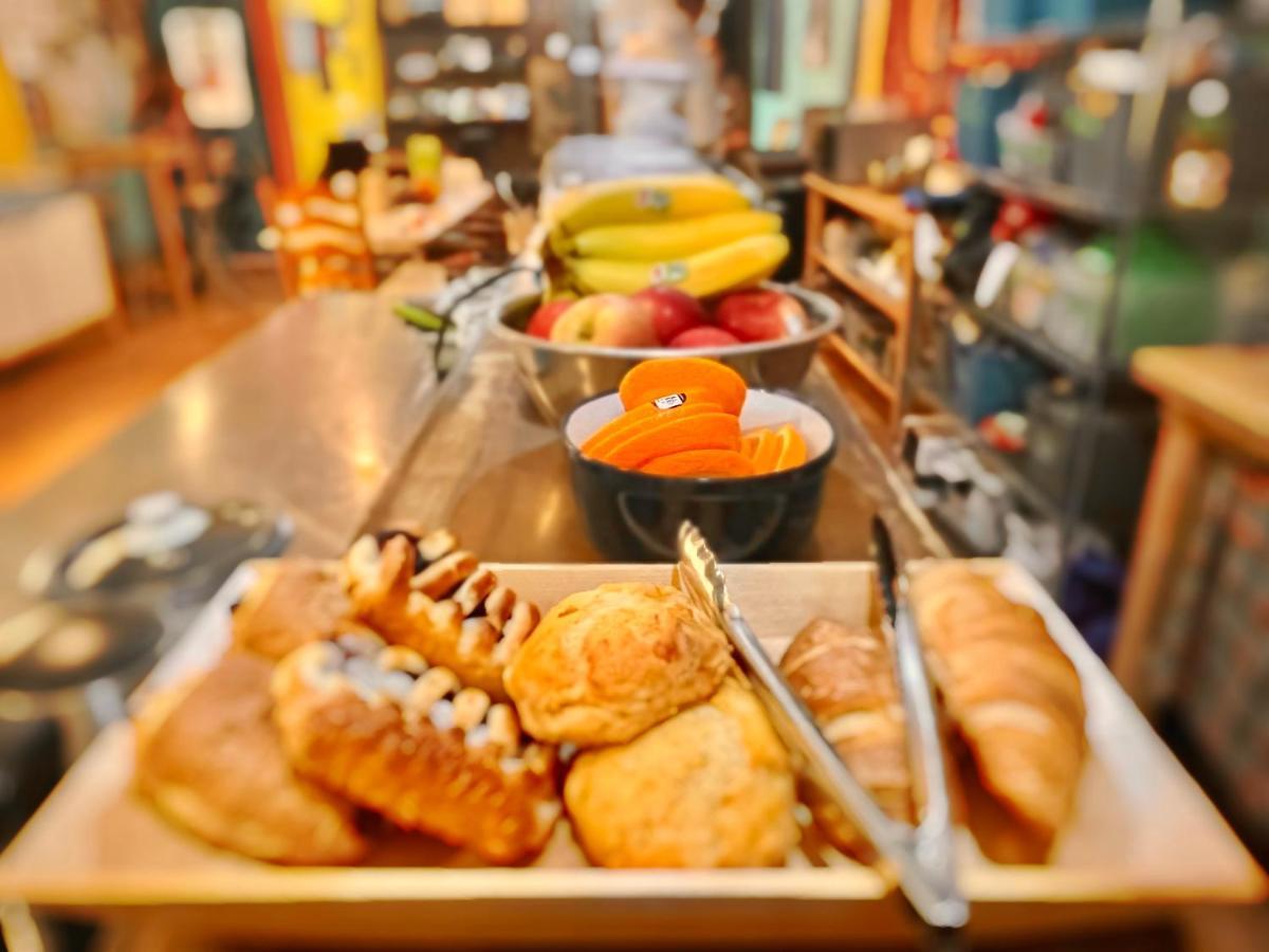 The Only Backpacker'S Inn (Adults Only) Τορόντο Εξωτερικό φωτογραφία