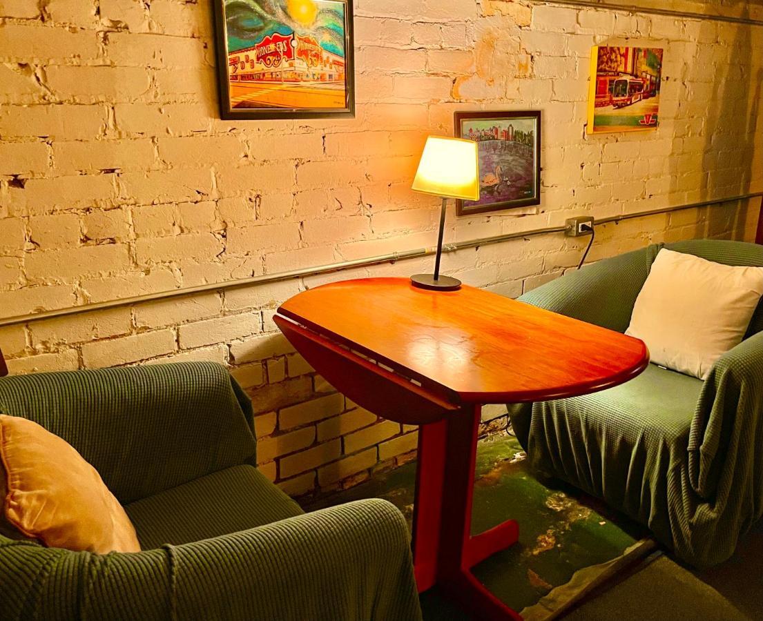 The Only Backpacker'S Inn (Adults Only) Τορόντο Εξωτερικό φωτογραφία