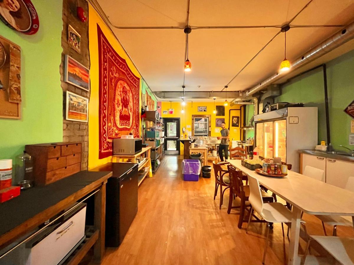 The Only Backpacker'S Inn (Adults Only) Τορόντο Εξωτερικό φωτογραφία