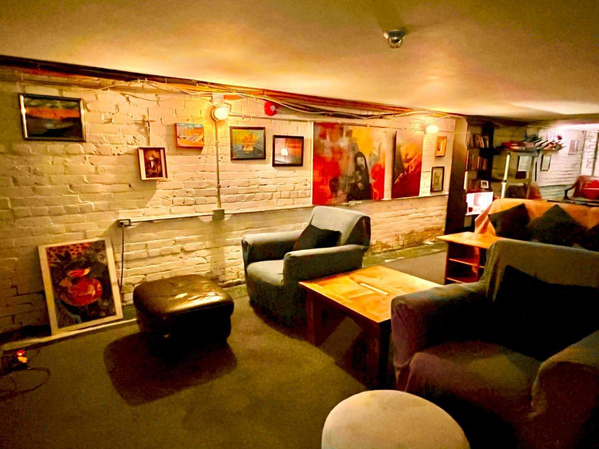 The Only Backpacker'S Inn (Adults Only) Τορόντο Εξωτερικό φωτογραφία