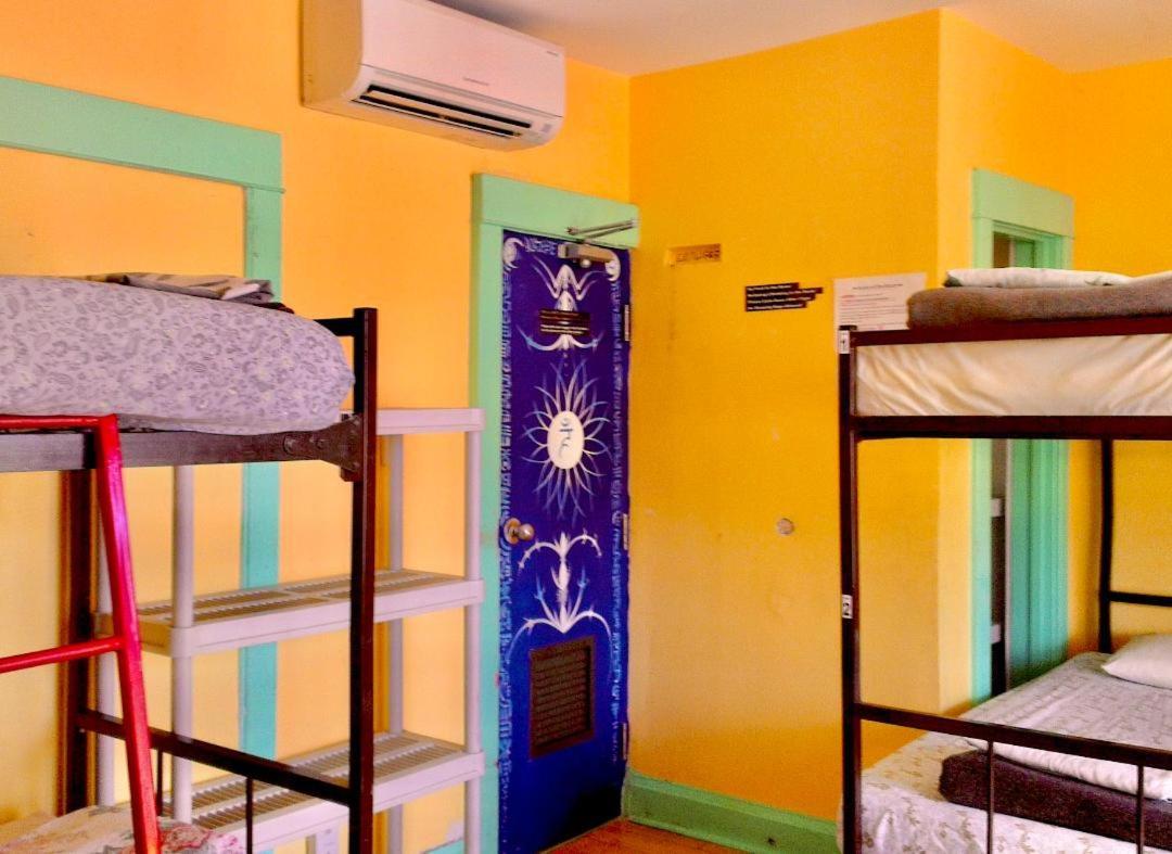 The Only Backpacker'S Inn (Adults Only) Τορόντο Εξωτερικό φωτογραφία